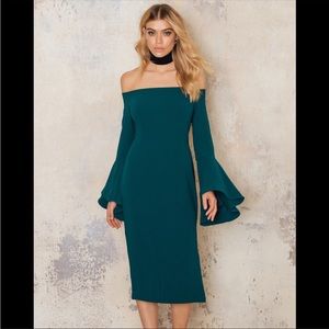 Bardot Solange Off the Shoulder Midi Dress | Evergreen Green | Size 8